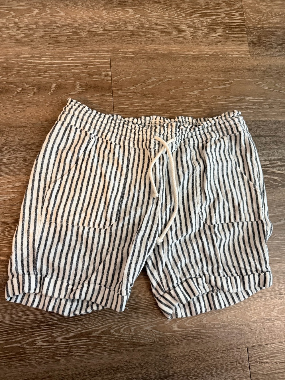 Jade & Ivory Striped Drawstring Bermuda Shorts - White & Navy